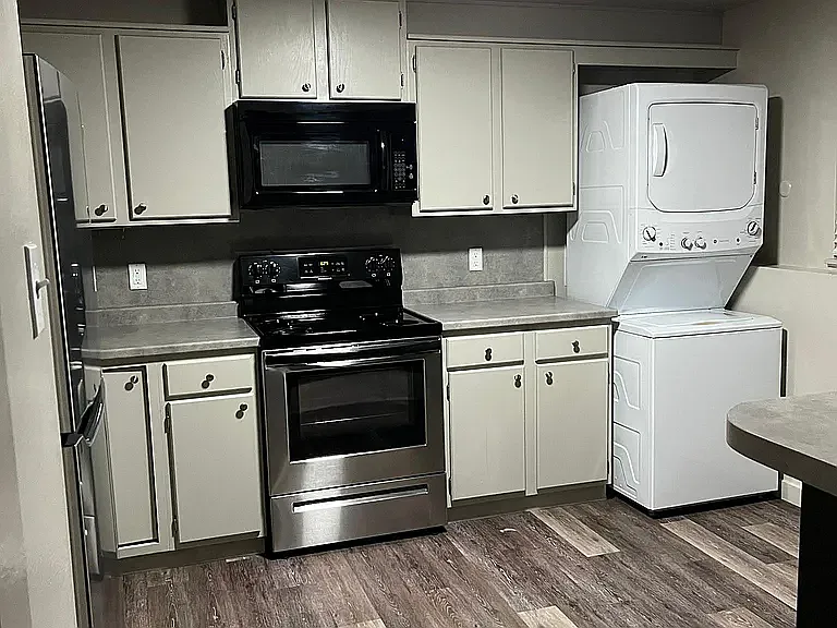 2 bed, 770 sqft, $1,100 — Photo 4