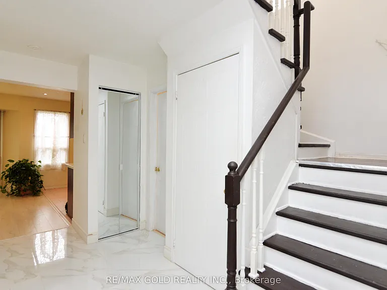 9 Ravenswood Dr — Photo 6