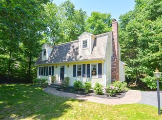 70 Metacomet St, Wrentham, MA 02093