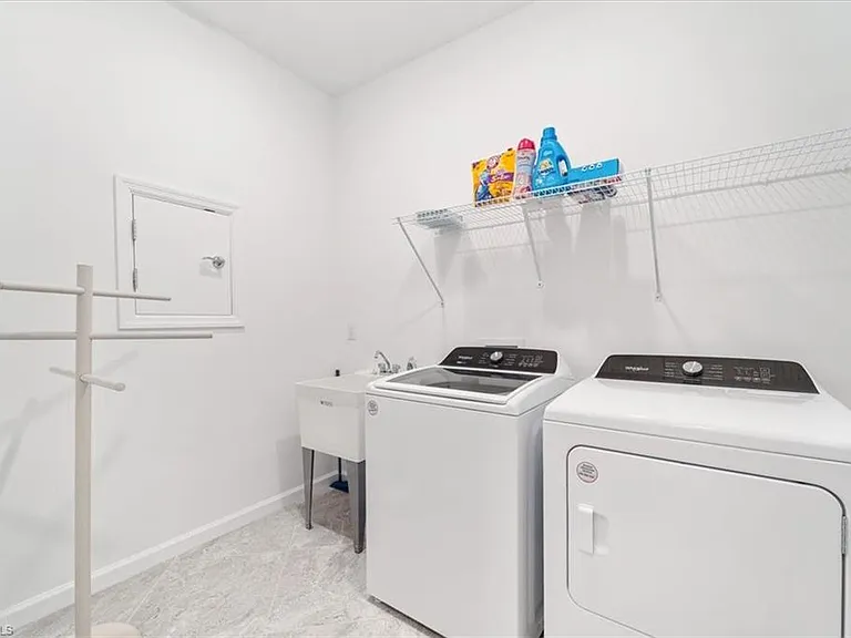 5644 Celebration Dr — Photo 33