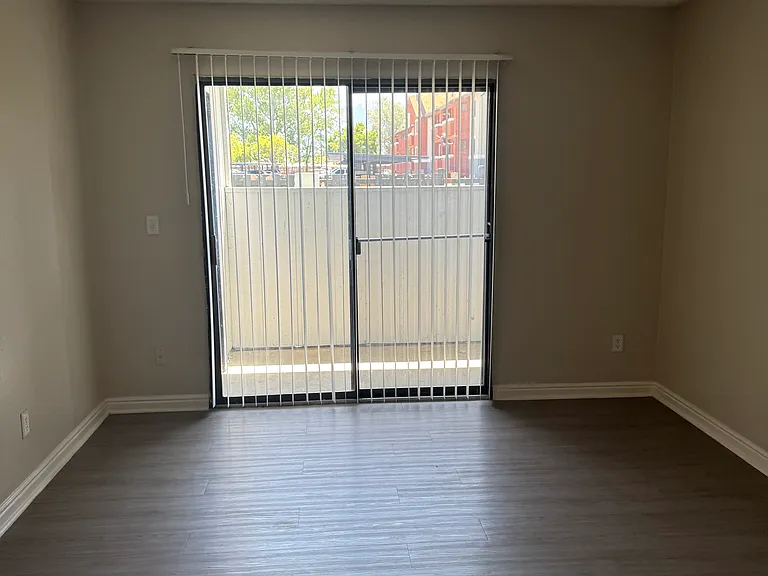 Enclave at Redwood — Photo 44