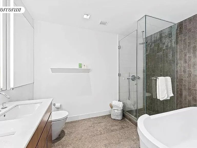 447 W 18th St #3C — Photo 4