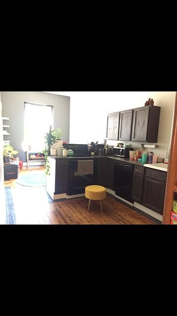 2nd image of 103 N Columbus St #A
