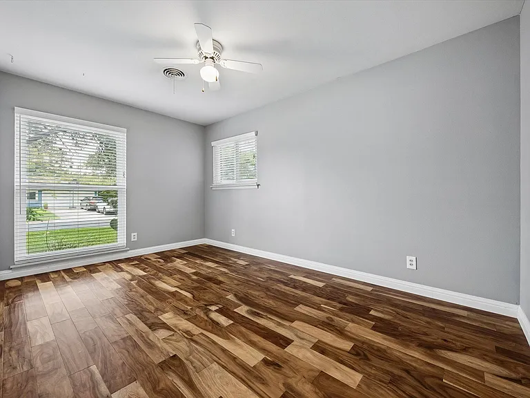 1902 Wooten Dr — Photo 18