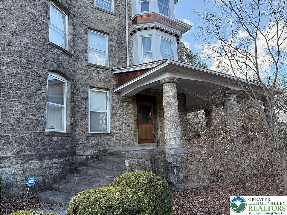 1st image of 700 Mixsell St