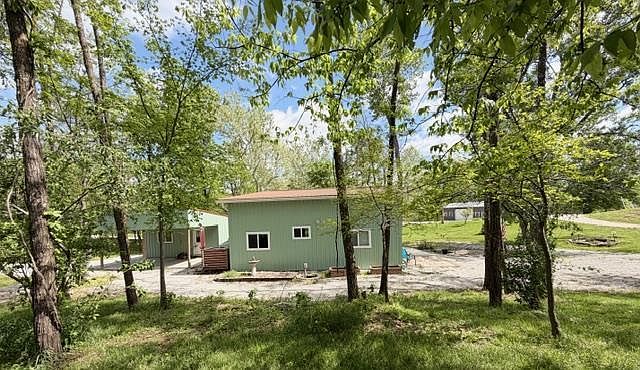 1st image of 1002 Hunter Park