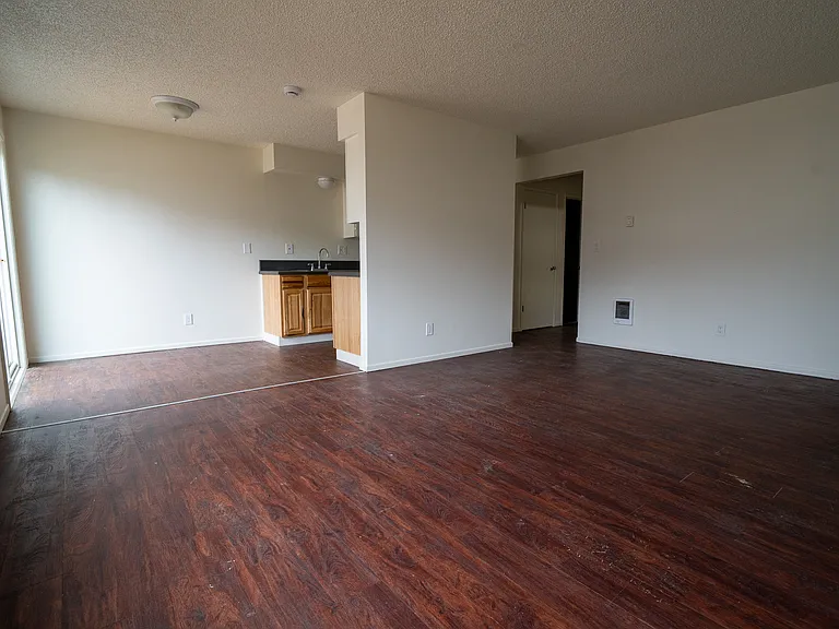 4545 SE Ina Ave #8 — Photo 10