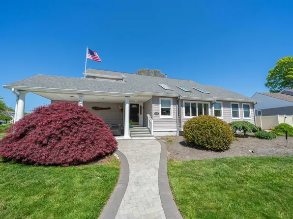 415 Portsmouth Rd, Cape May, NJ 08204