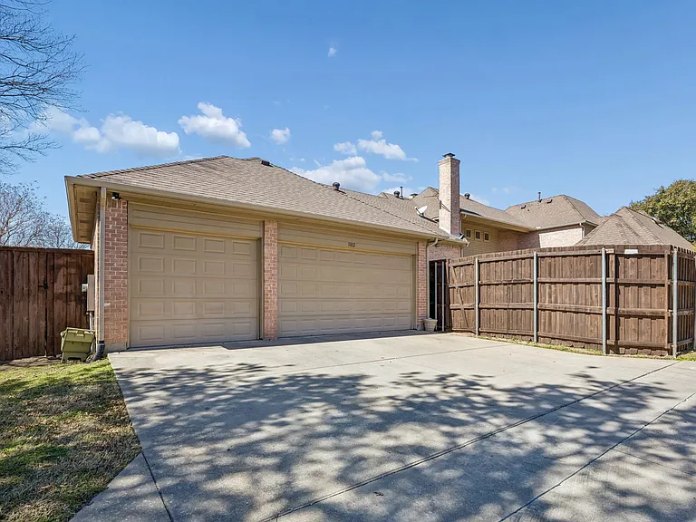 5012 Kirkland Ct — Photo 12