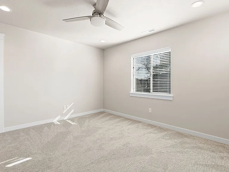 540 Black Beard St #BLAC540 — Photo 17