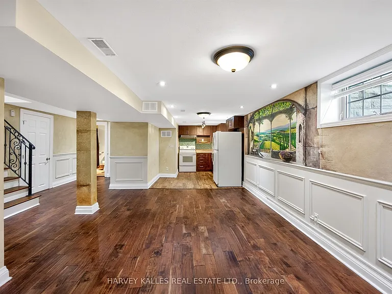 17 Lockheed Blvd — Photo 33