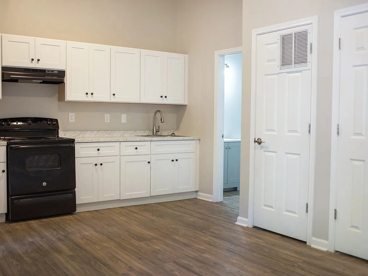 2 bed, 800 sqft, $1,000 — Photo 2