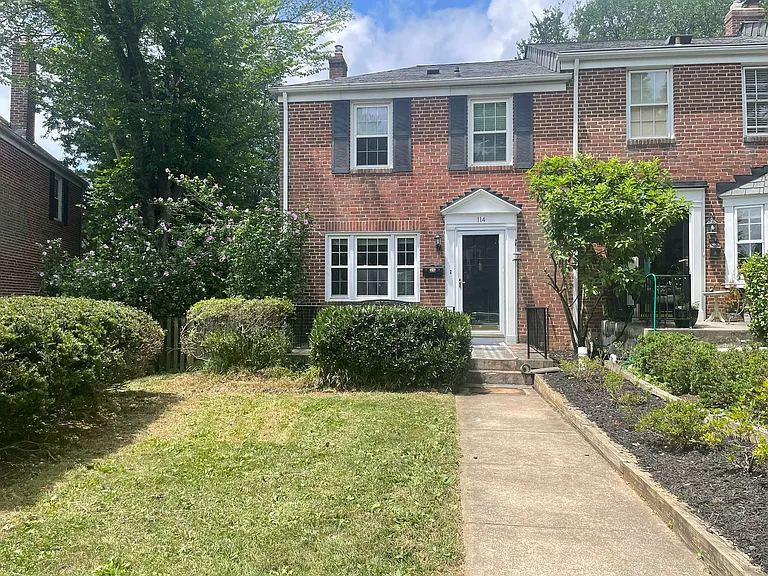 114 Brandon Rd — Photo 9