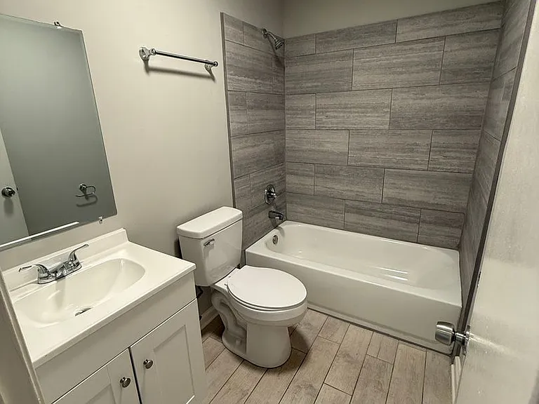 3110 Normandy Dr — Photo 7