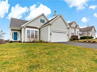 39 Schooner Cove Ln, Narragansett, RI 02882