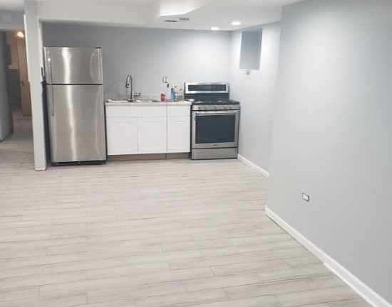 3rd image of 3337 N Kildare Ave