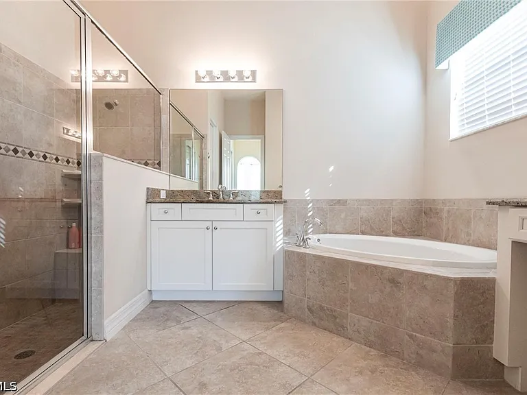 13730 Willow Haven Ct — Photo 29