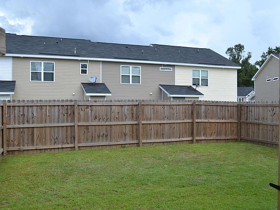 4th image of 9217 Southern Oak Ln