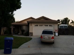 5813 Seasons Valley Ct, Bakersfield, CA 93313