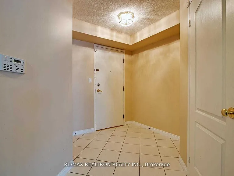 850 Steeles Ave W #1103 — Photo 7