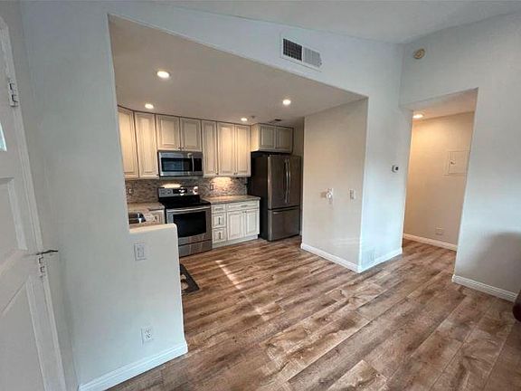 4th image of 2960 Champion Way APT 405