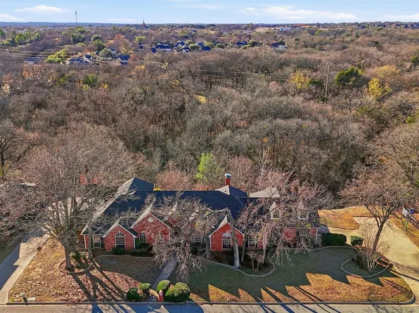 2210 Meadows Ln, Sherman, TX 75092