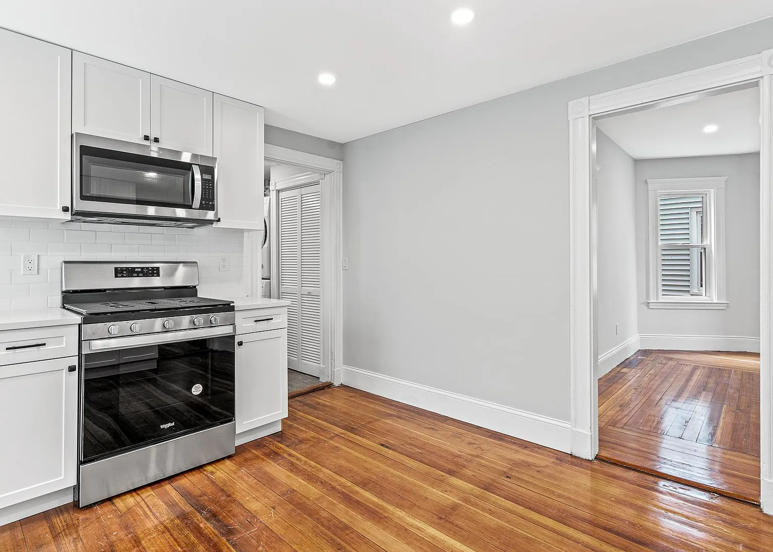 79 Pleasant St — Photo 2