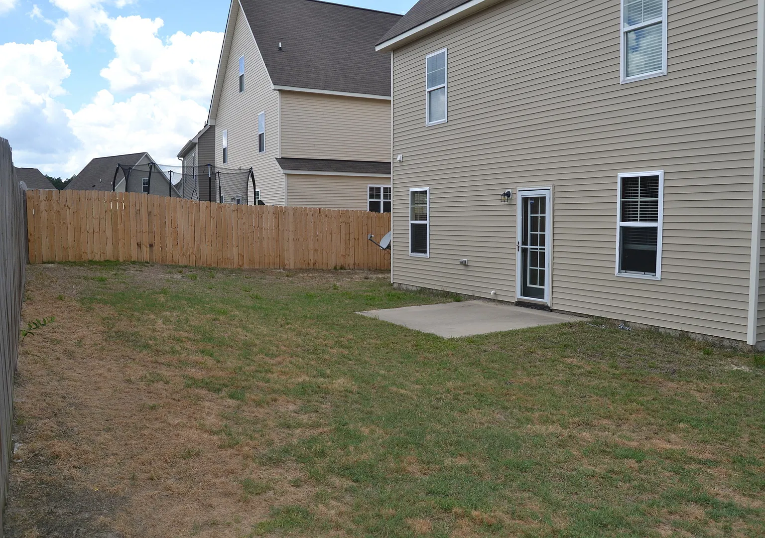 3 Story Home Nestled In the Beautiful Subdivision Of Lexington Plantation — Photo 2