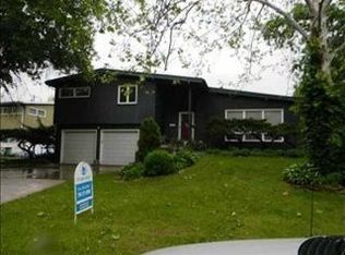 2316 SW Fairlawn Ct, Topeka, KS 66614