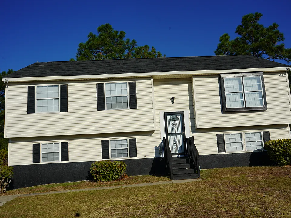 821 Winslow Way