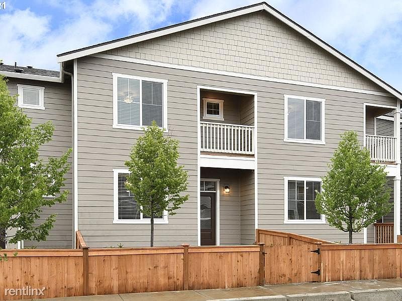 1st image of 15314 NE 70th St #113