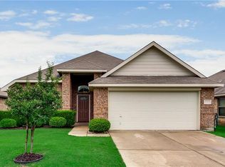 144 Horseshoe Bnd, Waxahachie, TX 75165