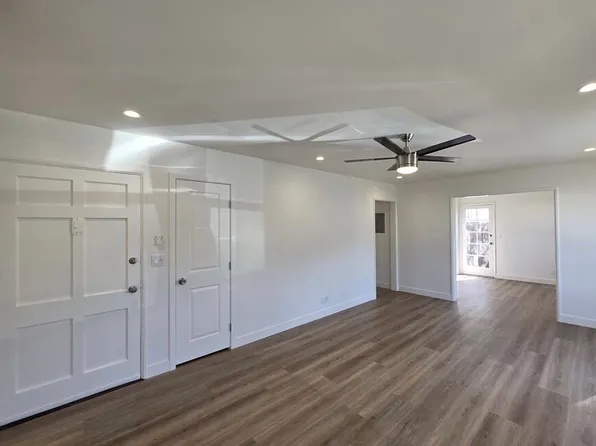102 Gaviota Ave, Long Beach, CA 90802