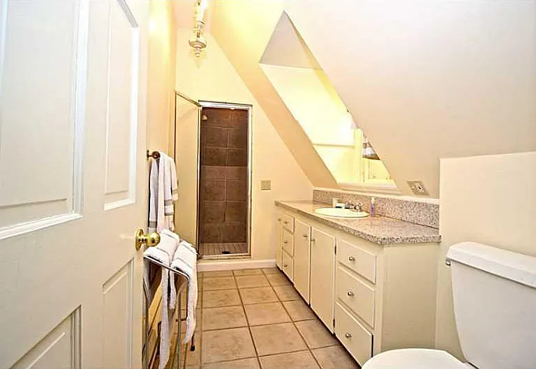 434 Bellevue Ave #CH — Photo 23
