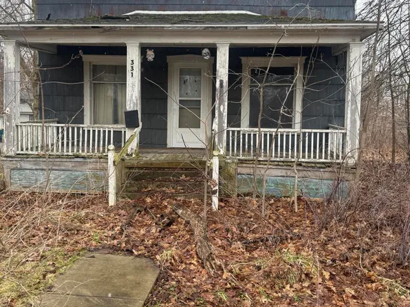 331 S Main St, Bellevue, MI 49021