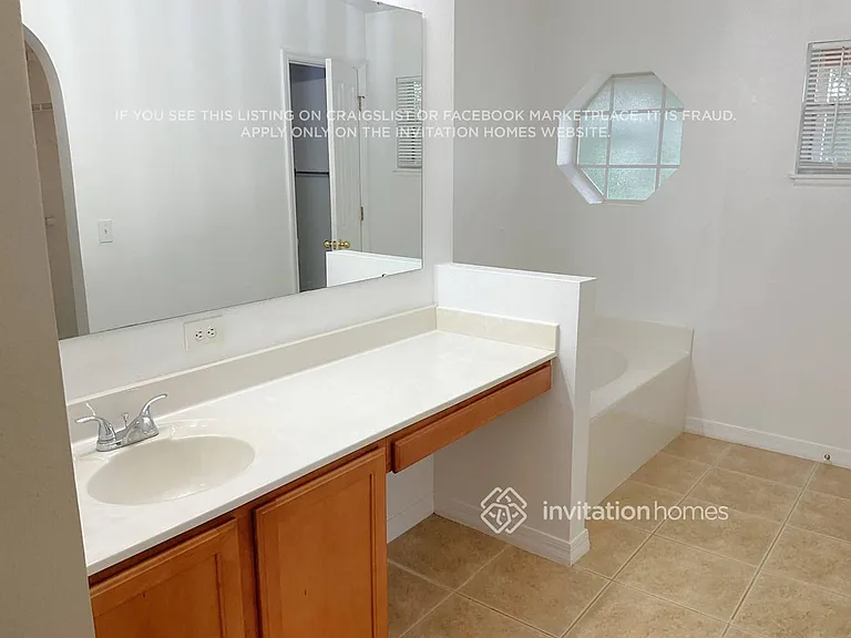 1450 Mycroft Dr — Photo 10
