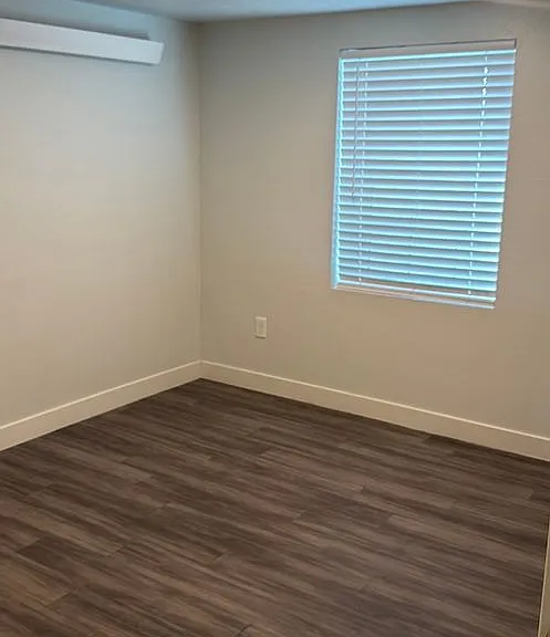 229 N Main St — Photo 15