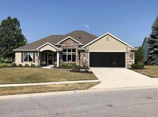 12709 Schooner Dr, Fort Wayne, IN 46845