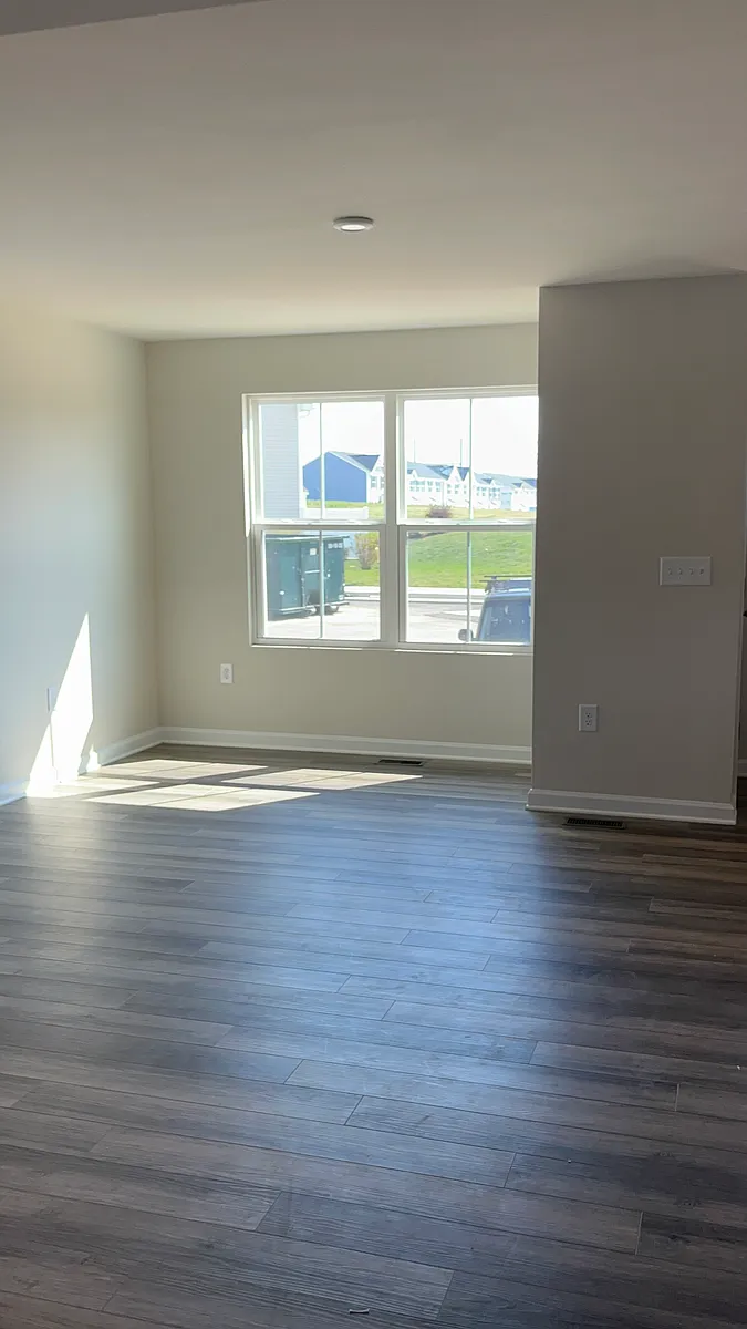 Building Photo - Carson Cir