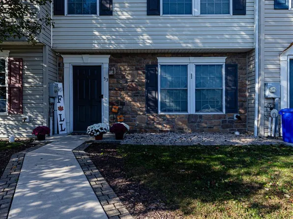53 Grandview Xing, Chambersburg, PA 17201