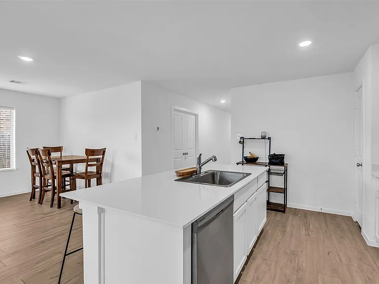 9815 Bellwick Hollow Ct — Photo 8