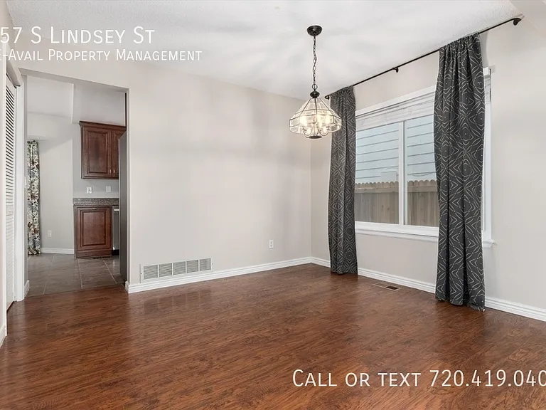 157 S Lindsey St — Photo 20