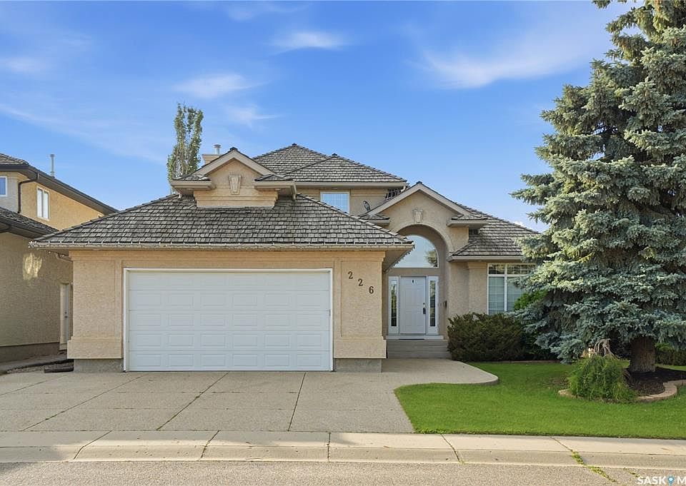 1st image of 226 Horlick CRESCENT