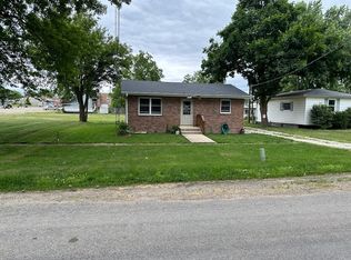 107 E Nissen Stigen, Lee, IL 60530