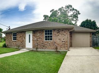 1960 Sugar Mill Dr, Saint Bernard, LA 70085