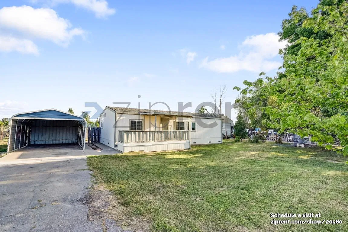 3 bed, 1104 sqft, $2,500 — Photo 1