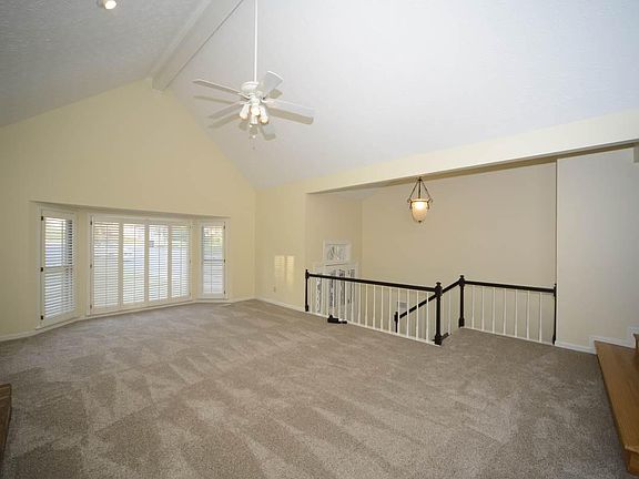 4th image of 2229 Blenheim Ct