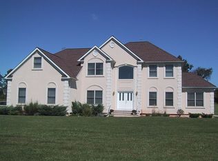 11 Isaac Graham Rd, Readington, NJ 08870