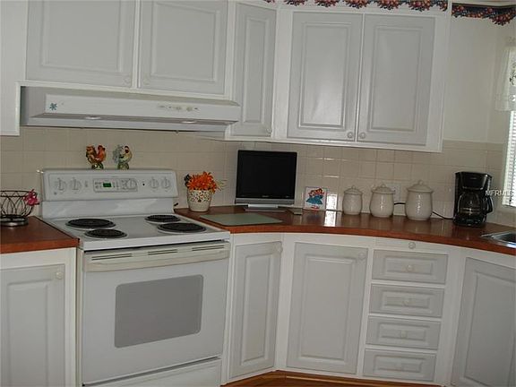 4th image of 2039 Oahu Dr