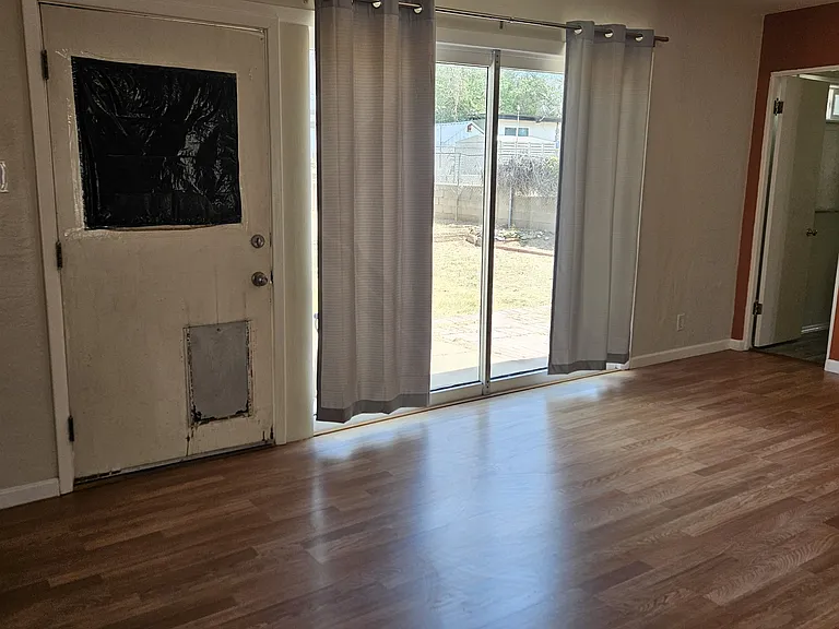 1224 Garcia St NE — Photo 4